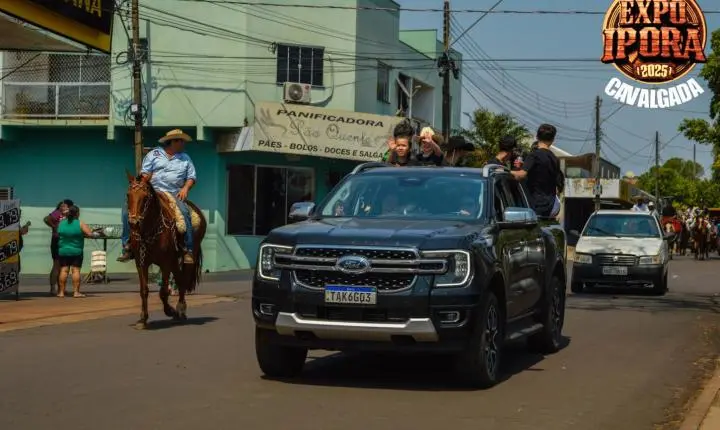 Cavalgada abre o clima de festa para a Expo Iporã 2025