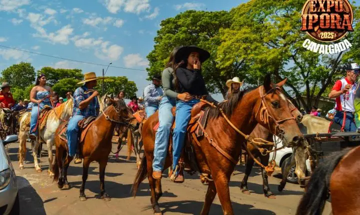 Cavalgada abre o clima de festa para a Expo Iporã 2025