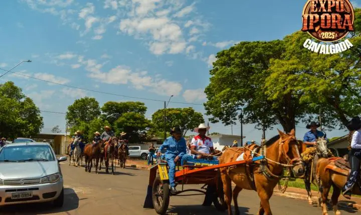 Cavalgada abre o clima de festa para a Expo Iporã 2025