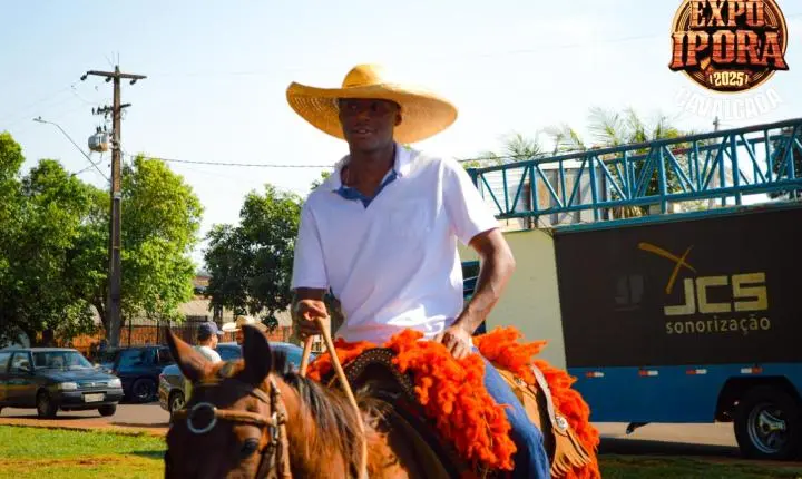 Cavalgada abre o clima de festa para a Expo Iporã 2025