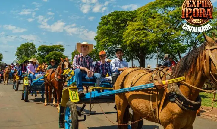 Cavalgada abre o clima de festa para a Expo Iporã 2025