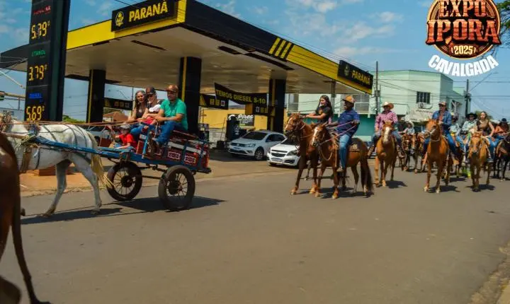Cavalgada abre o clima de festa para a Expo Iporã 2025