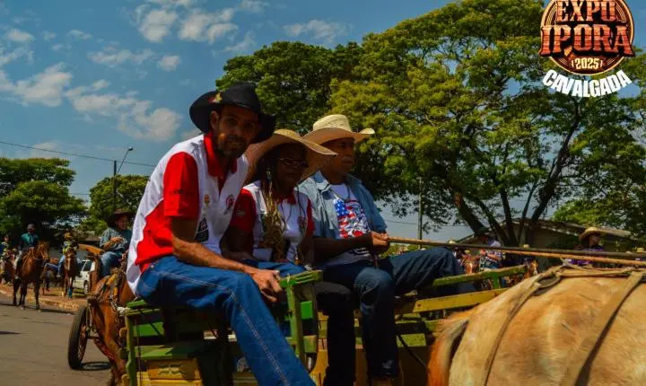 Cavalgada abre o clima de festa para a Expo Iporã 2025