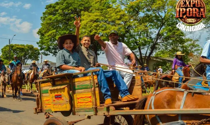 Cavalgada abre o clima de festa para a Expo Iporã 2025