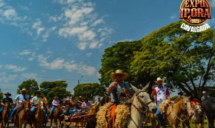 Cavalgada abre o clima de festa para a Expo Iporã 2025