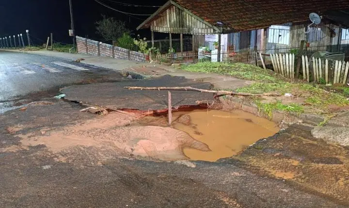 Chuva intensa provoca alagamentos, deixa famílias desalojadas e mobiliza força-tarefa da Defesa Civil em Iporã