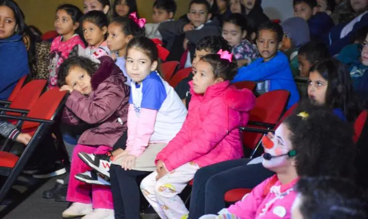 Circo Teatro emociona crianças e leva mensagem de proteção contra o abuso infantil em Iporã