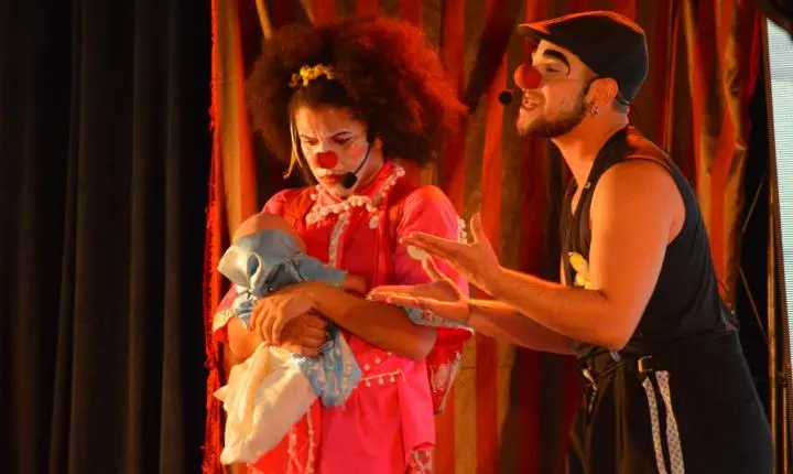 Circo Teatro emociona crianças e leva mensagem de proteção contra o abuso infantil em Iporã
