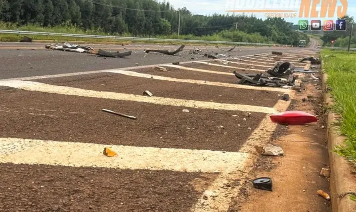 Colisão entre veículos deixa uma vítima morta e outra gravemente ferida na PR-272 em Iporã