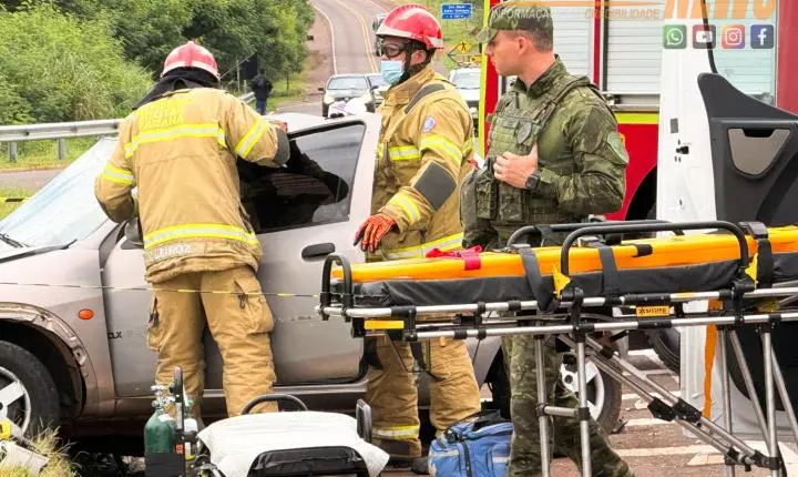 Colisão entre veículos deixa uma vítima morta e outra gravemente ferida na PR-272 em Iporã