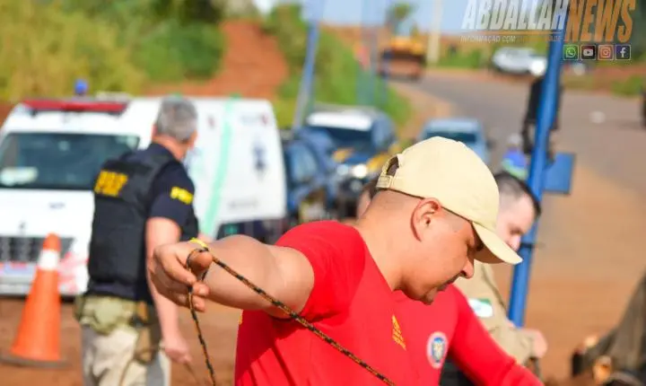 Corsa passa direto por acesso à balsa, cai no Rio Piquiri e jovem de 23 anos morre