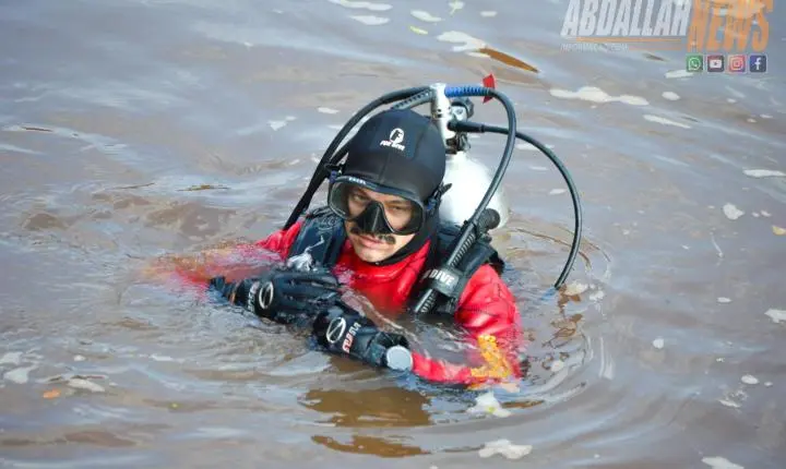 Corsa passa direto por acesso à balsa, cai no Rio Piquiri e jovem de 23 anos morre