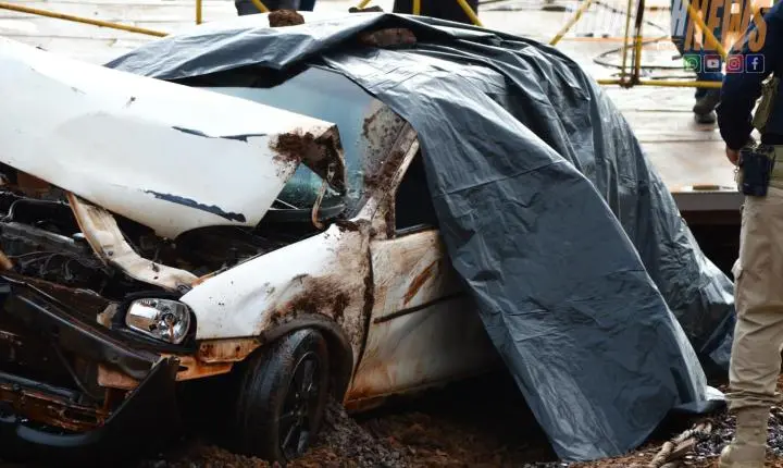 Corsa passa direto por acesso à balsa, cai no Rio Piquiri e jovem de 23 anos morre