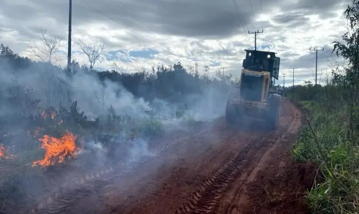 Defesa Civil evita que incêndio atinja o Bosque do Parque Primavera em Iporã