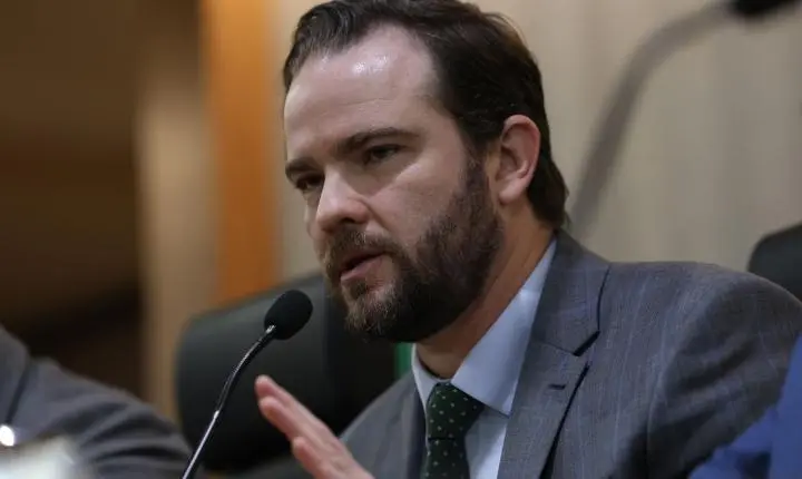 Durigan pretende mediar negociação do Rio com BNDES e Banco do Brasil