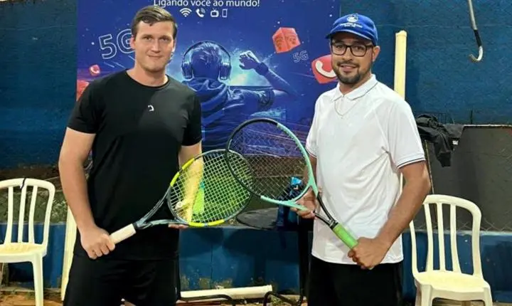 Emoção até o último ponto: João Gabriel é campeão de torneio regional de tênis em Iporã