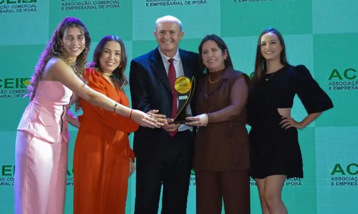 Empreendedores de Iporã são homenageados no evento “Destaque do Ano 2024” da Associação Comercial