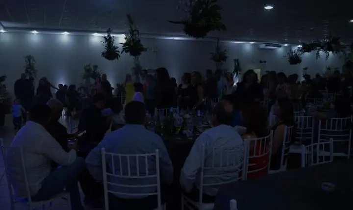 Empreendedores de Iporã são homenageados no evento “Destaque do Ano 2024” da Associação Comercial