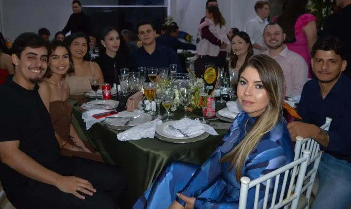 Empreendedores de Iporã são homenageados no evento “Destaque do Ano 2024” da Associação Comercial