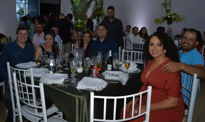 Empreendedores de Iporã são homenageados no evento “Destaque do Ano 2024” da Associação Comercial