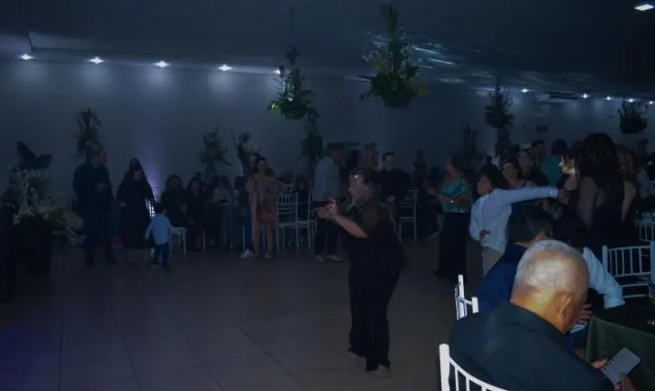 Empreendedores de Iporã são homenageados no evento “Destaque do Ano 2024” da Associação Comercial