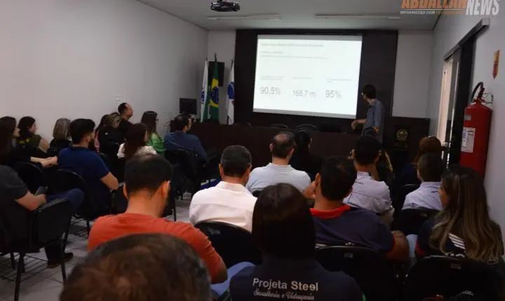 Empresários se reúnem para discutir os novos caminhos das vendas e do comércio local