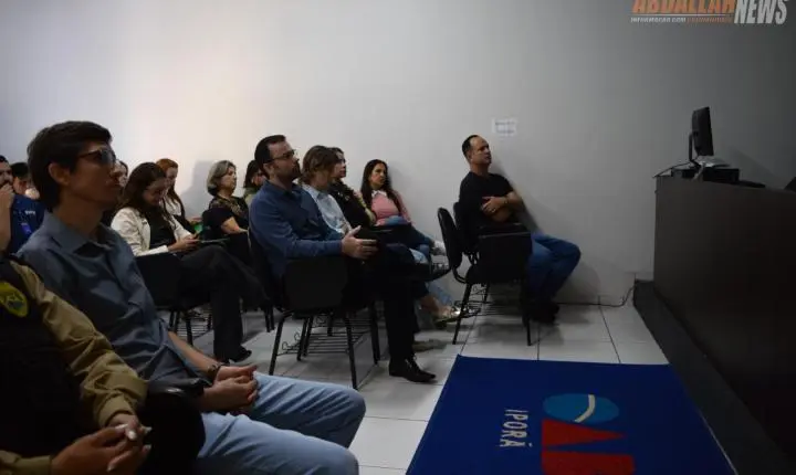 Empresários se reúnem para discutir os novos caminhos das vendas e do comércio local