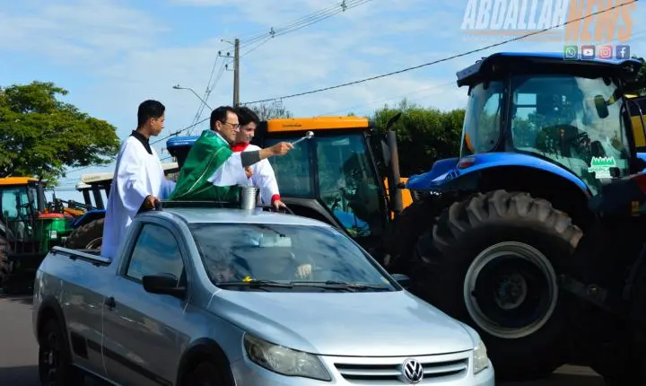 Fé e tradição marcam Missa do Produtor Rural com bênção de máquinas e carreata pelas ruas da cidade