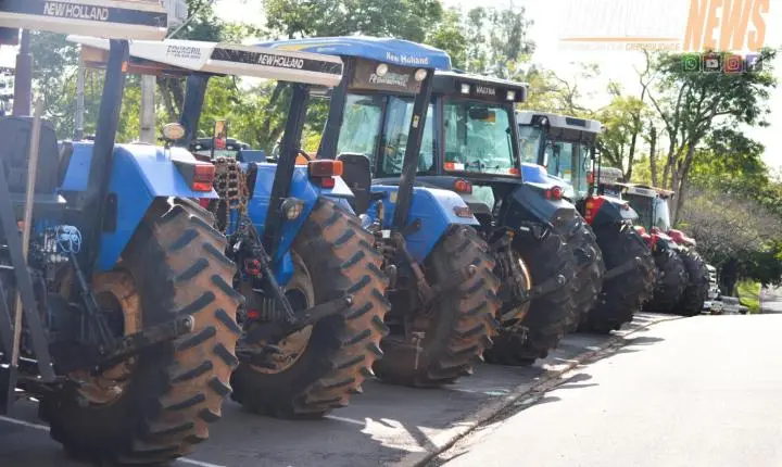 Fé e tradição marcam Missa do Produtor Rural com bênção de máquinas e carreata pelas ruas da cidade
