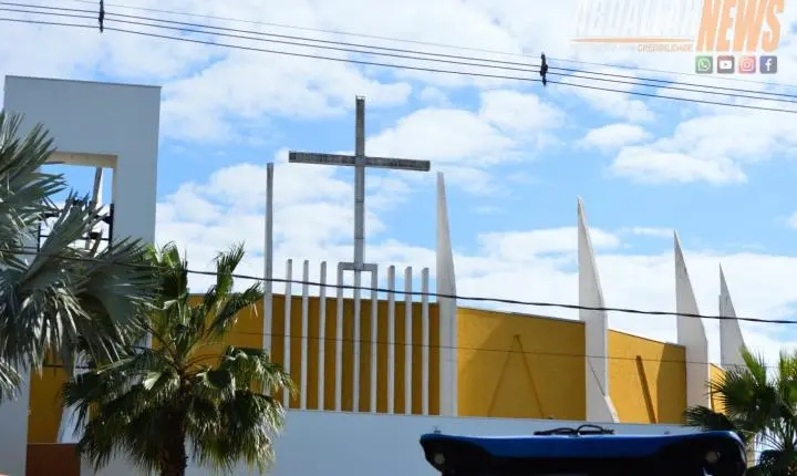 Fé e tradição marcam Missa do Produtor Rural com bênção de máquinas e carreata pelas ruas da cidade