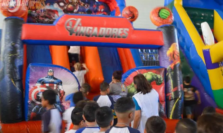 Ginásio de Esportes de Iporã se transforma novamente em um parque de diversão para celebrar o Dia das Crianças
