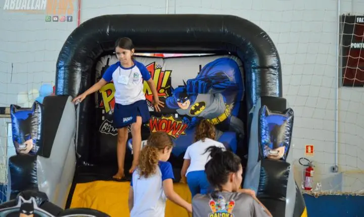 Ginásio de Esportes de Iporã se transforma novamente em um parque de diversão para celebrar o Dia das Crianças
