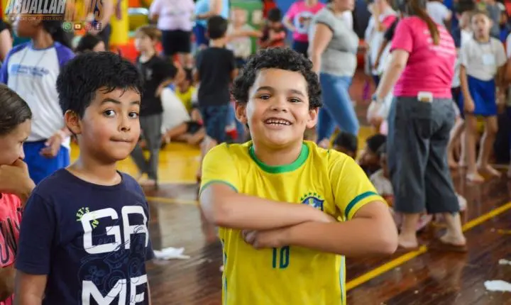 Ginásio de Esportes de Iporã se transforma novamente em um parque de diversão para celebrar o Dia das Crianças