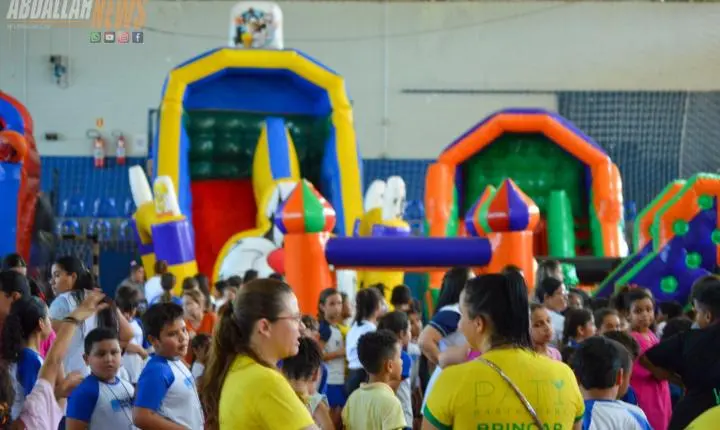 Ginásio de Esportes de Iporã se transforma novamente em um parque de diversão para celebrar o Dia das Crianças