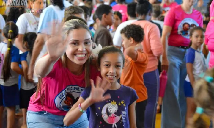Ginásio de Esportes de Iporã se transforma novamente em um parque de diversão para celebrar o Dia das Crianças