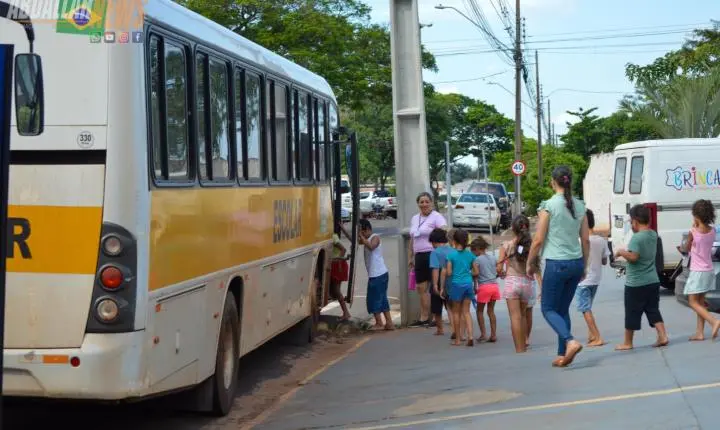 Ginásio de Esportes de Iporã se transforma novamente em um parque de diversão para celebrar o Dia das Crianças