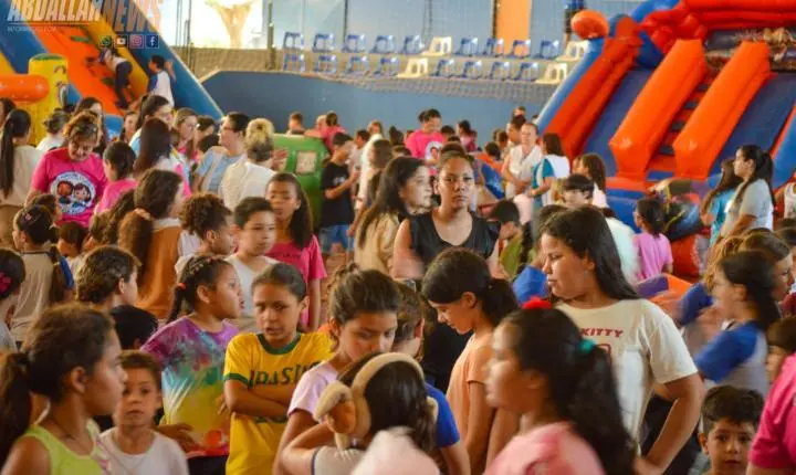 Ginásio de Esportes de Iporã se transforma novamente em um parque de diversão para celebrar o Dia das Crianças