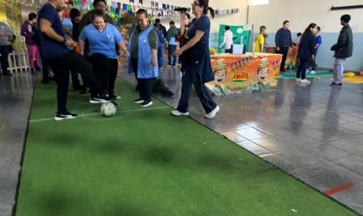 Gincana dá início à programação da Festa Junina da APAE com momentos de inclusão e muita alegria