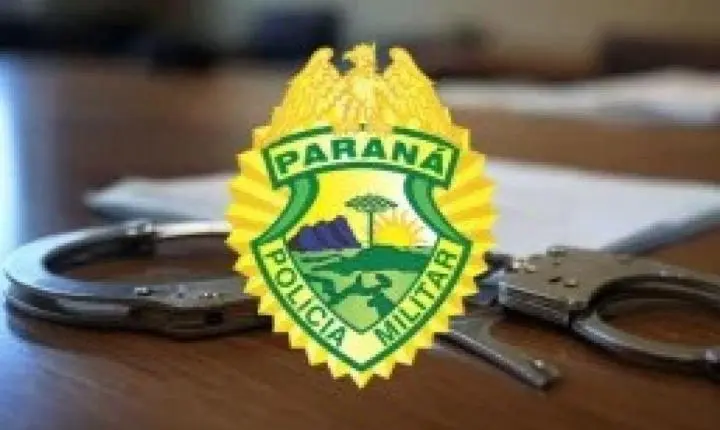 Homem é preso após ameaçar familiares e quebrar portão durante discussão