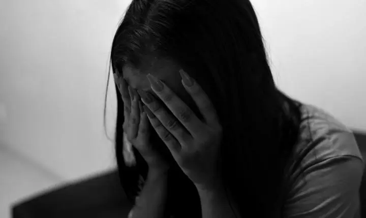 Homem é preso após ocorrência de violência doméstica e mulher sofrer mordida durante discussão