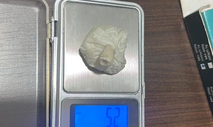 Homem é preso durante cumprimento de mandado após polícia localizar drogas em Alto Piquiri