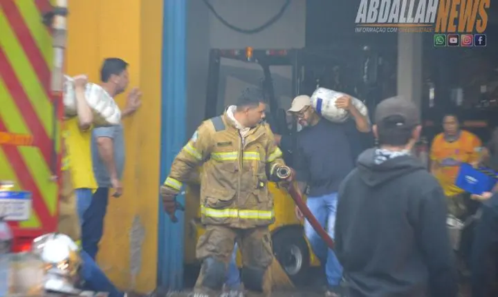 Incêndio destrói Mercado Santa Inês e deixa Iporã em clima de muita tristeza