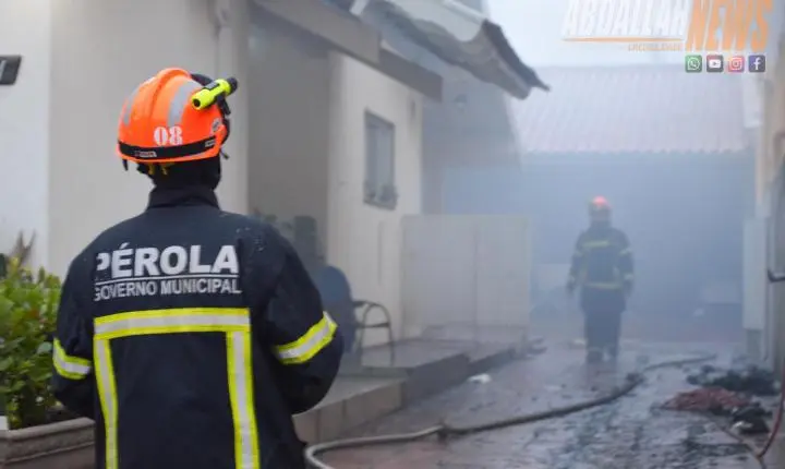 Incêndio destrói Mercado Santa Inês e deixa Iporã em clima de muita tristeza