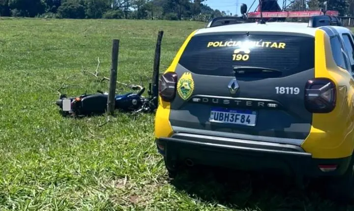 Motociclista foge da polícia, realiza manobras perigosas e acaba preso em Cafezal do Sul