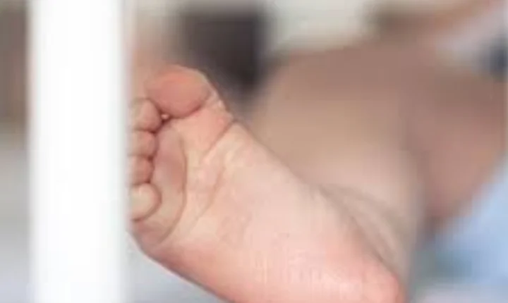 Pai é preso após bebê de 5 meses dar entrada em hospital com sinais de agressão em Francisco Alves