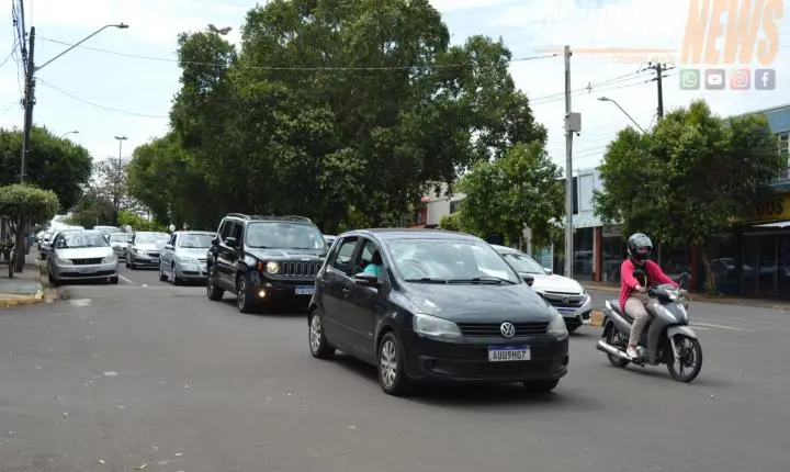 Passeata em homenagem a Danilo reúne amigos e familiares em clamor por justiça em Iporã