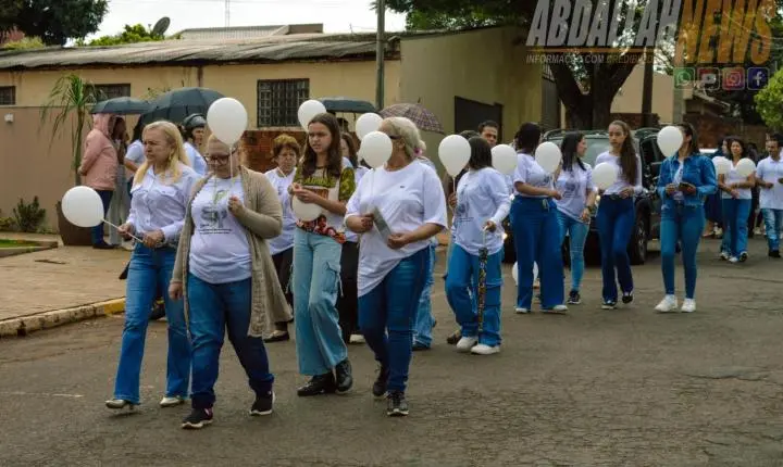 Passeata em homenagem a Danilo reúne amigos e familiares em clamor por justiça em Iporã