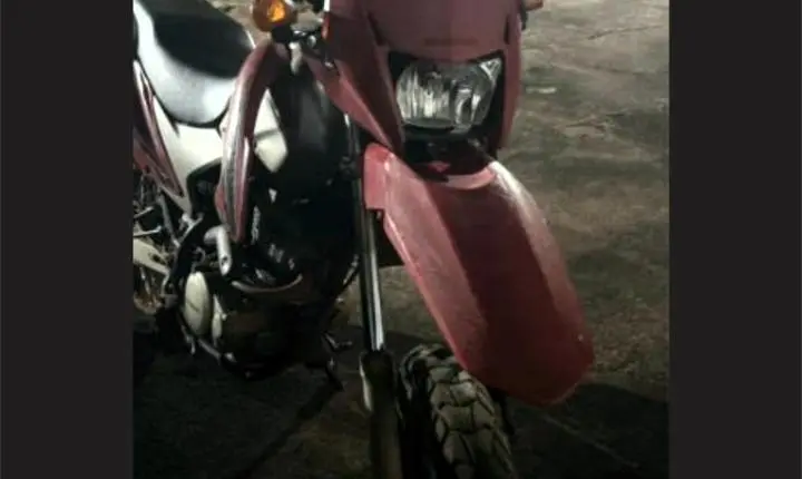 Pedestre morre após ser atropelado por motocicleta em estrada rural