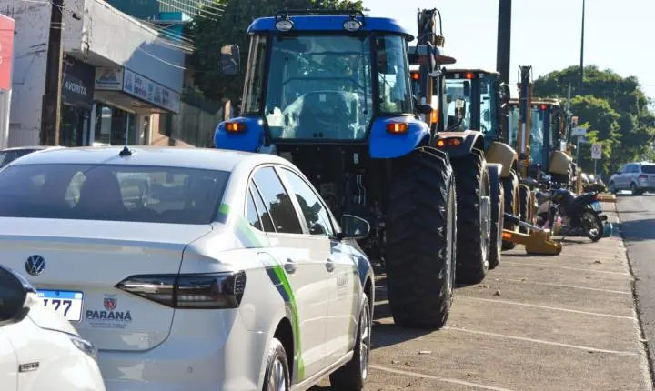 Prefeito e vereadores destacam investimentos e entregam novos equipamentos em Iporã durante evento na Avenida Castelo Branco