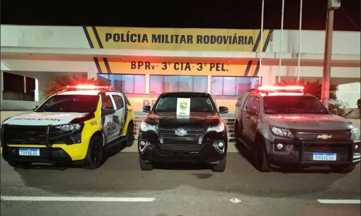 ROTAM recupera Toyota Hilux SW4 furtada e prende jovem na PR-323, em Iporã